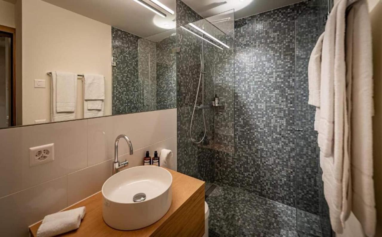 Ferienwohnung 3,5 Zimmer Direkt An Ski- Und Bikepiste Φιλμς Εξωτερικό φωτογραφία