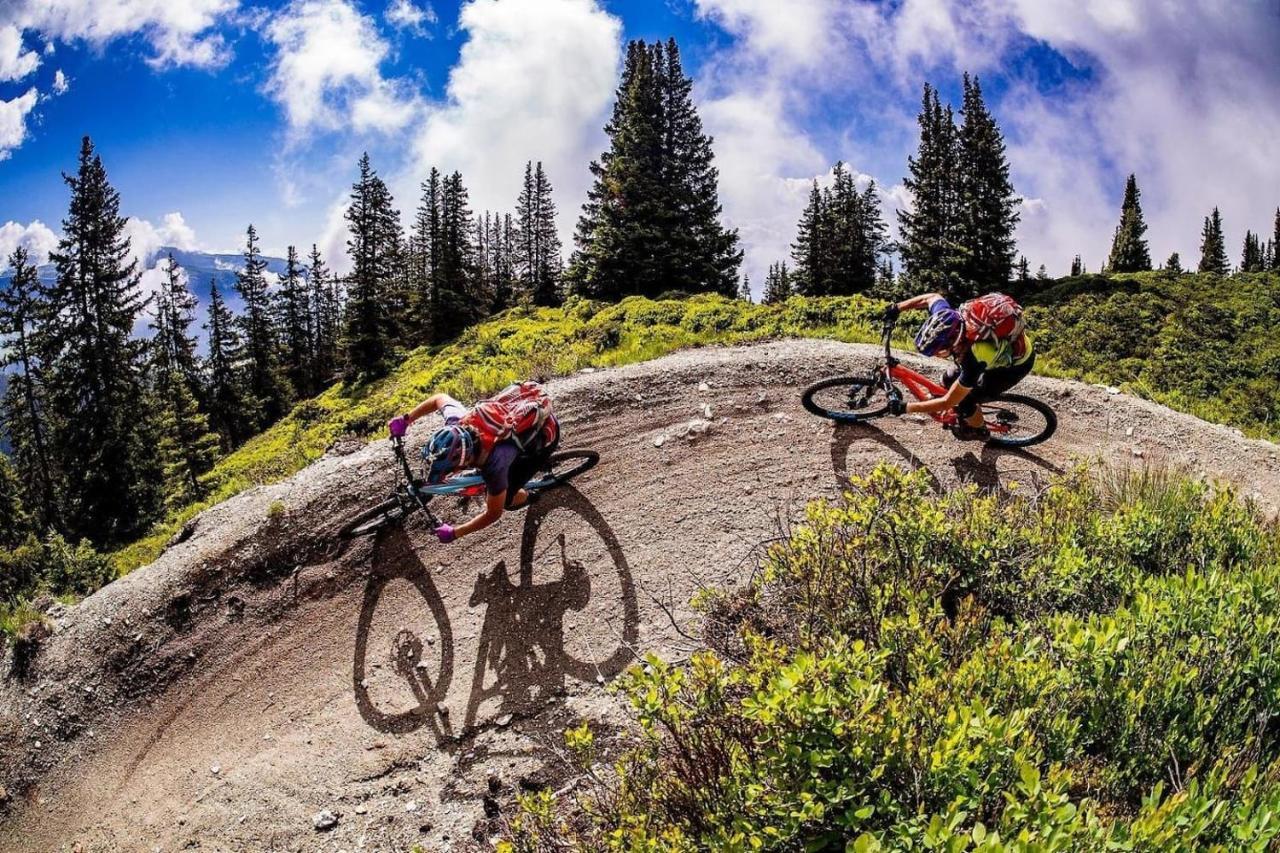 Ferienwohnung 3,5 Zimmer Direkt An Ski- Und Bikepiste Φιλμς Εξωτερικό φωτογραφία