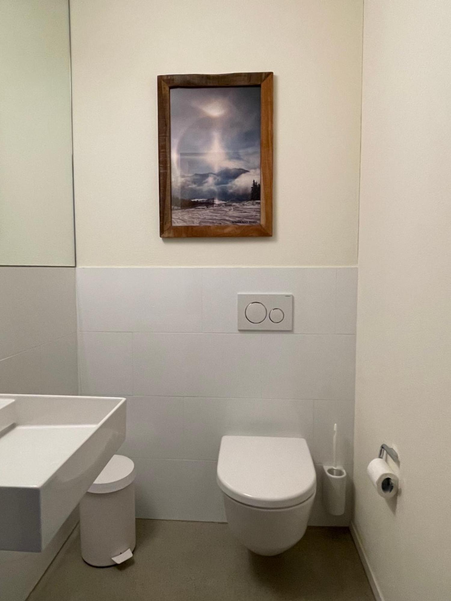 Ferienwohnung 3,5 Zimmer Direkt An Ski- Und Bikepiste Φιλμς Εξωτερικό φωτογραφία